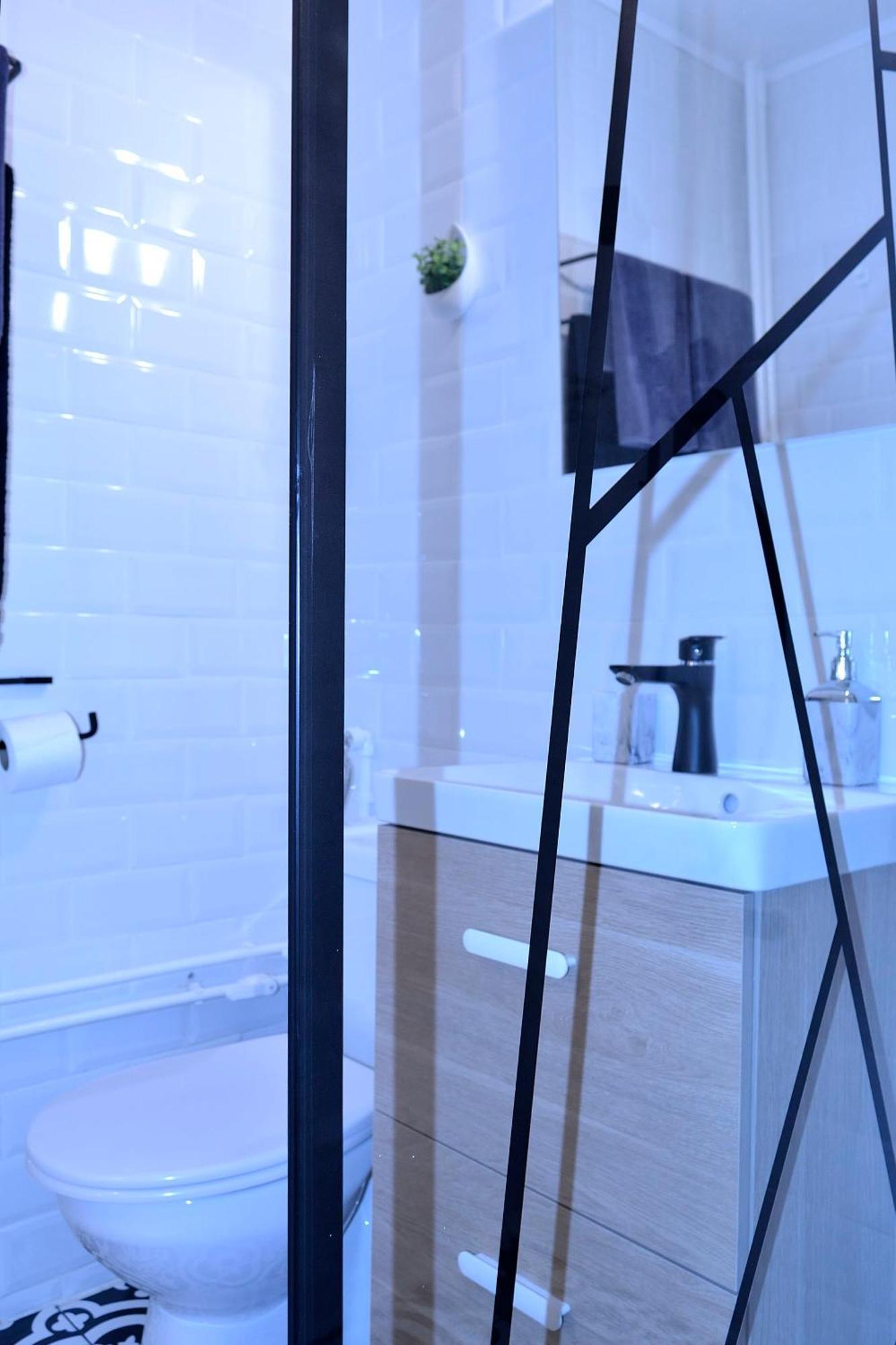 בוקרשט Cozy 2 Rooms Apartment Drumul Taberei מראה חיצוני תמונה